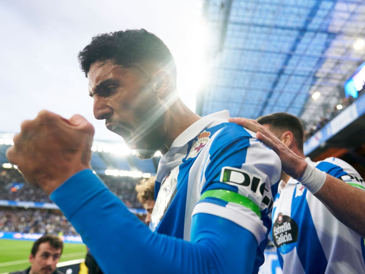 Eddahchouri celebrates his first goal for Deportivo.