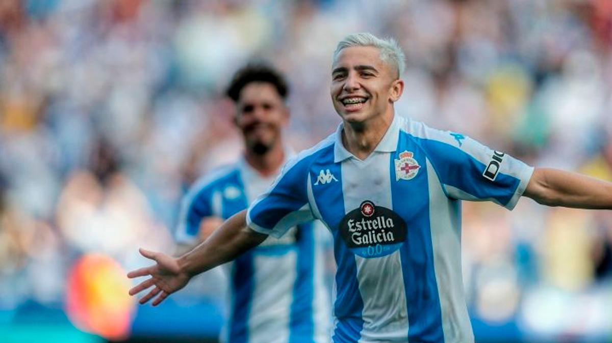Yeremay Hernandez celebrates.